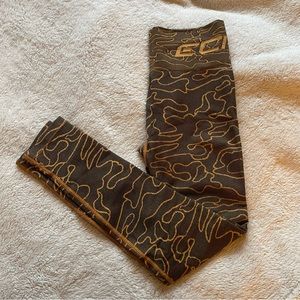 Echt Apparel High-Waisted Leggings